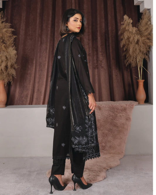 Chashni by Faria – Midnight Noir | Embroidered Lawn 3-Piece Suit