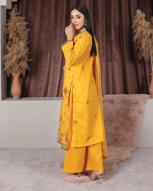 Chashni by Faria – Saffron Glow | Embroidered Lawn 3-Piece Suit