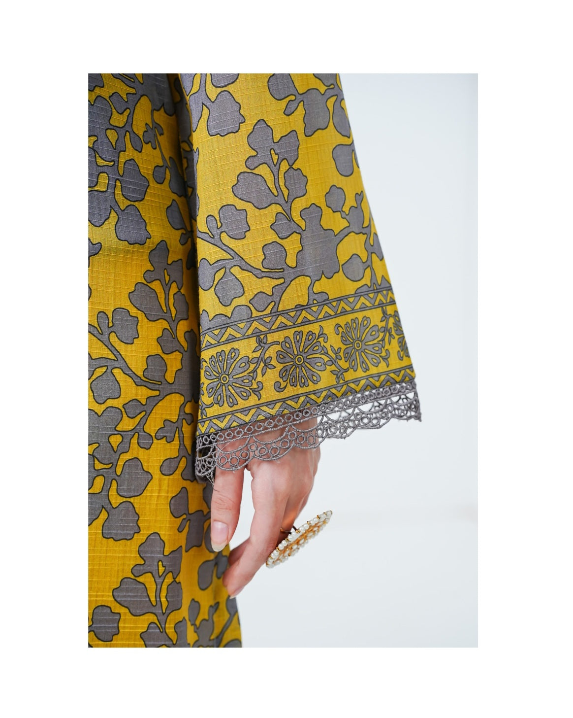 Shahkar Digital Bana Dora Lawn 3PC by VS Textiles