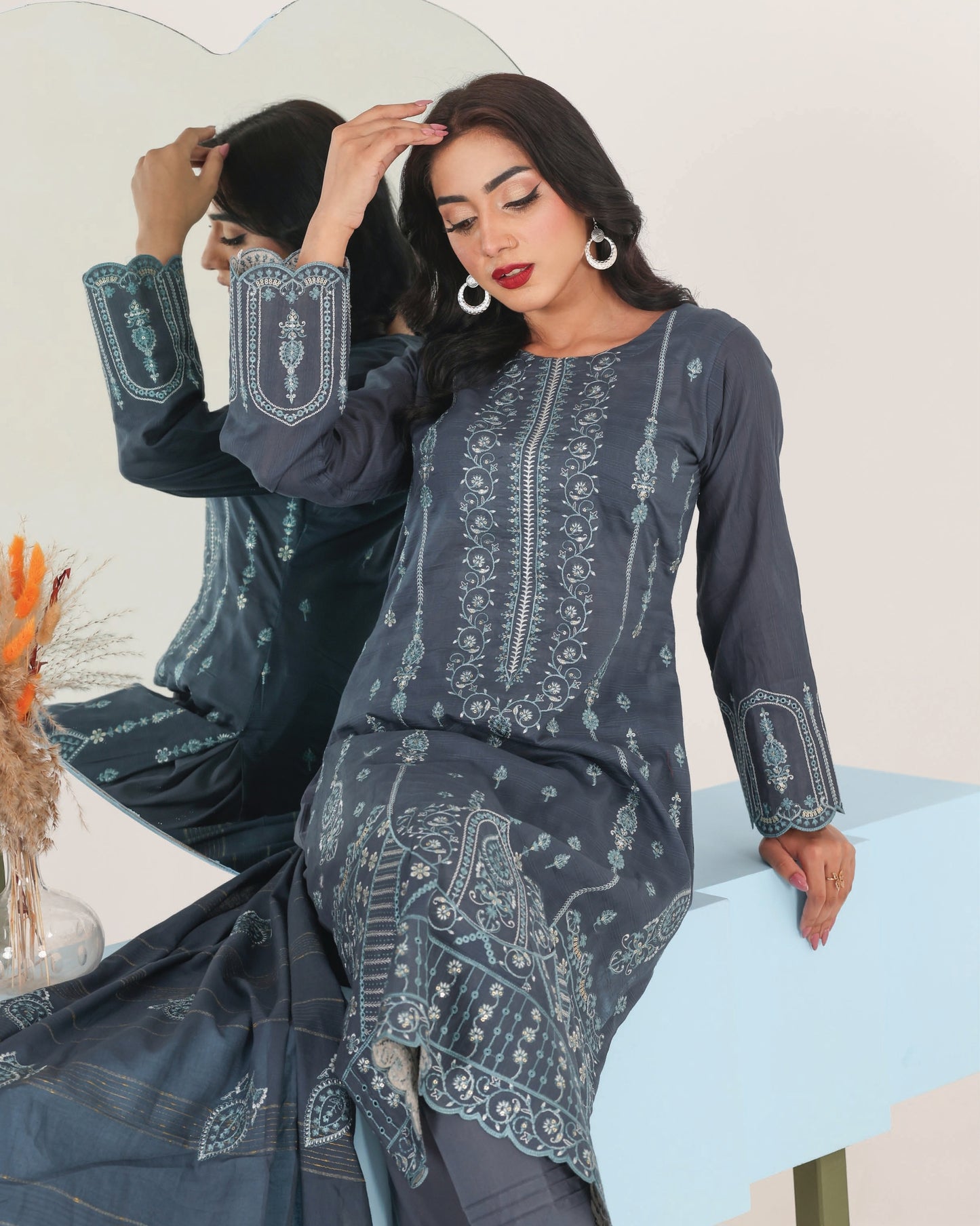 Faria Eid Ki Khushiyan Collection – Moonlit Steel 3-Piece Embroidered Lawn Suit