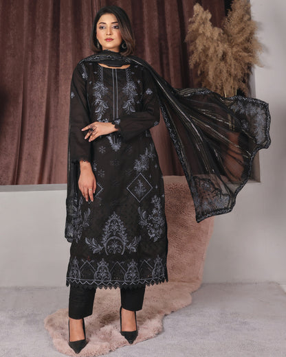 Chashni by Faria – Midnight Noir | Embroidered Lawn 3-Piece Suit