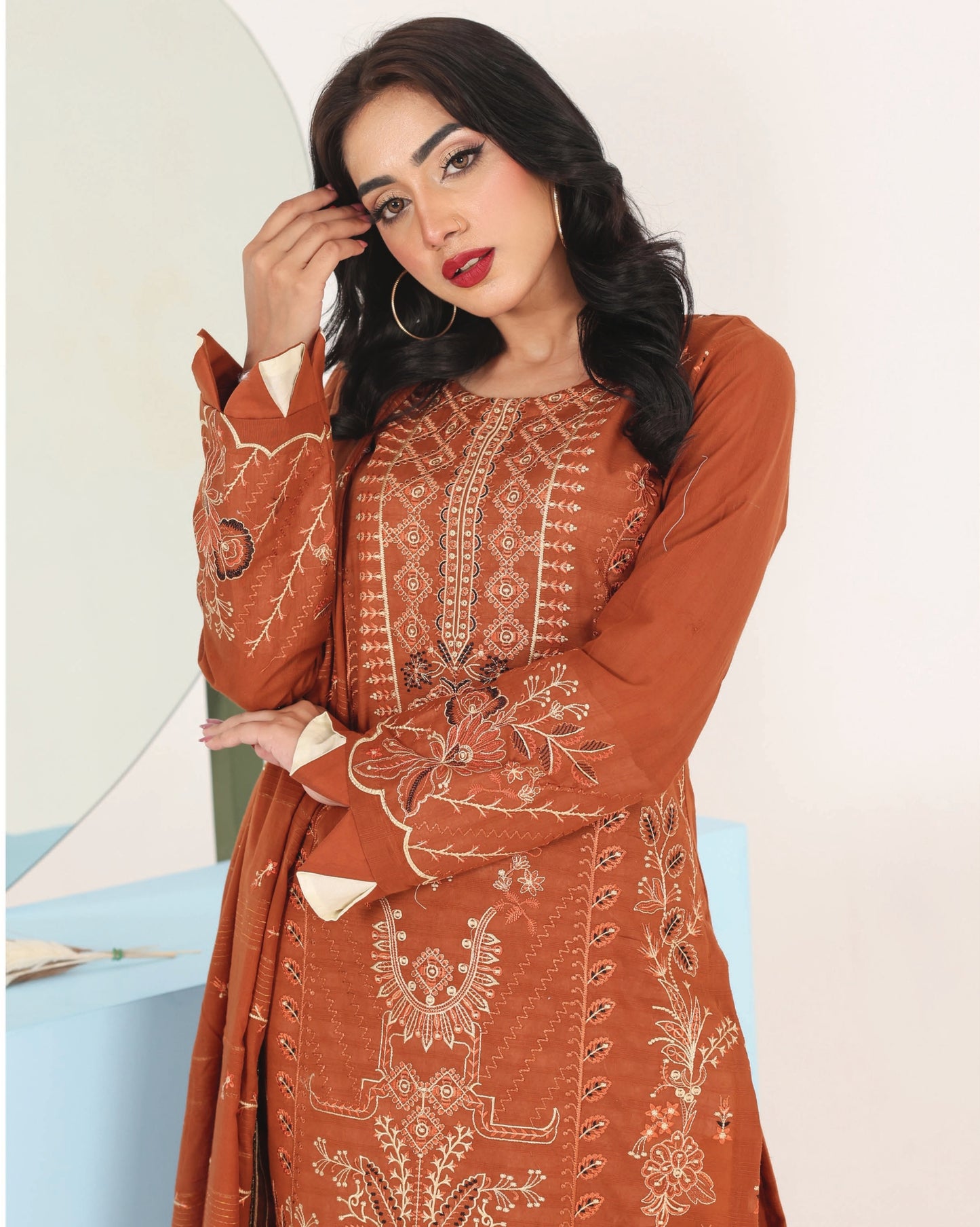 Faria Eid Ki Khushiyan Collection – Amber Glow 3-Piece Embroidered Lawn Suit