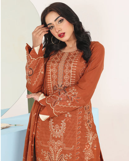 Faria Eid Ki Khushiyan Collection – Amber Glow 3-Piece Embroidered Lawn Suit