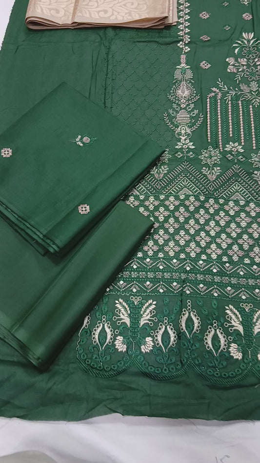 Menakari Embroidered Lawn Suit with Jacquard Dupatta – 3 Piece